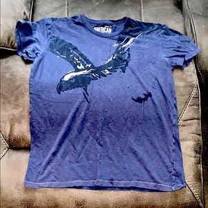 1 Vintage Fit & 1 Athletic Fit AE t-shirt